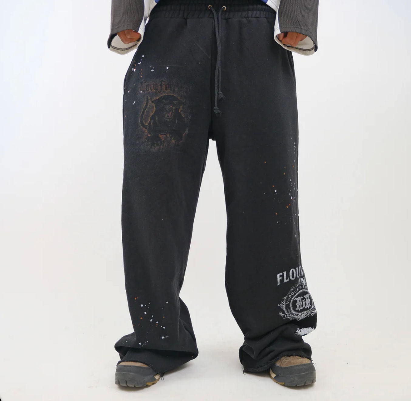 Flowar La Gutter Sweats Black