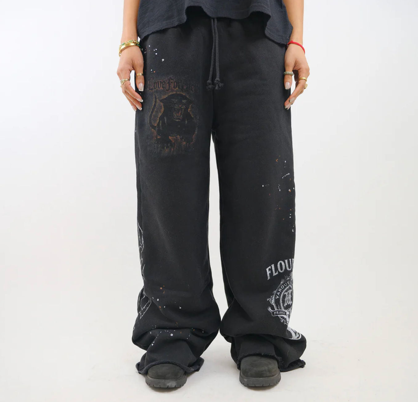 Flowar La Gutter Sweats Black