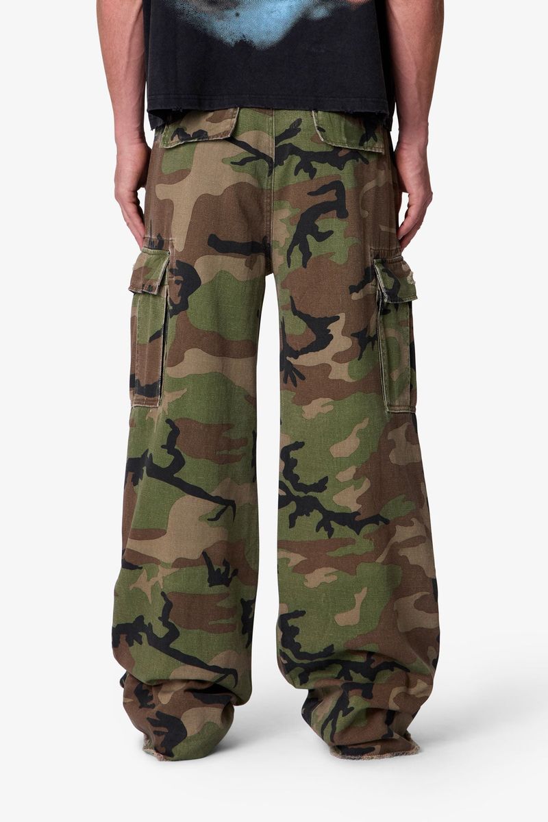 MNML Distressed Camo Cargo Pants Camo